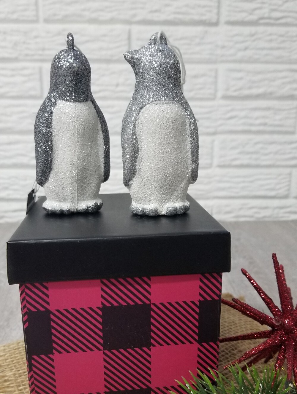 Silver Glitter Penguin ornament Set